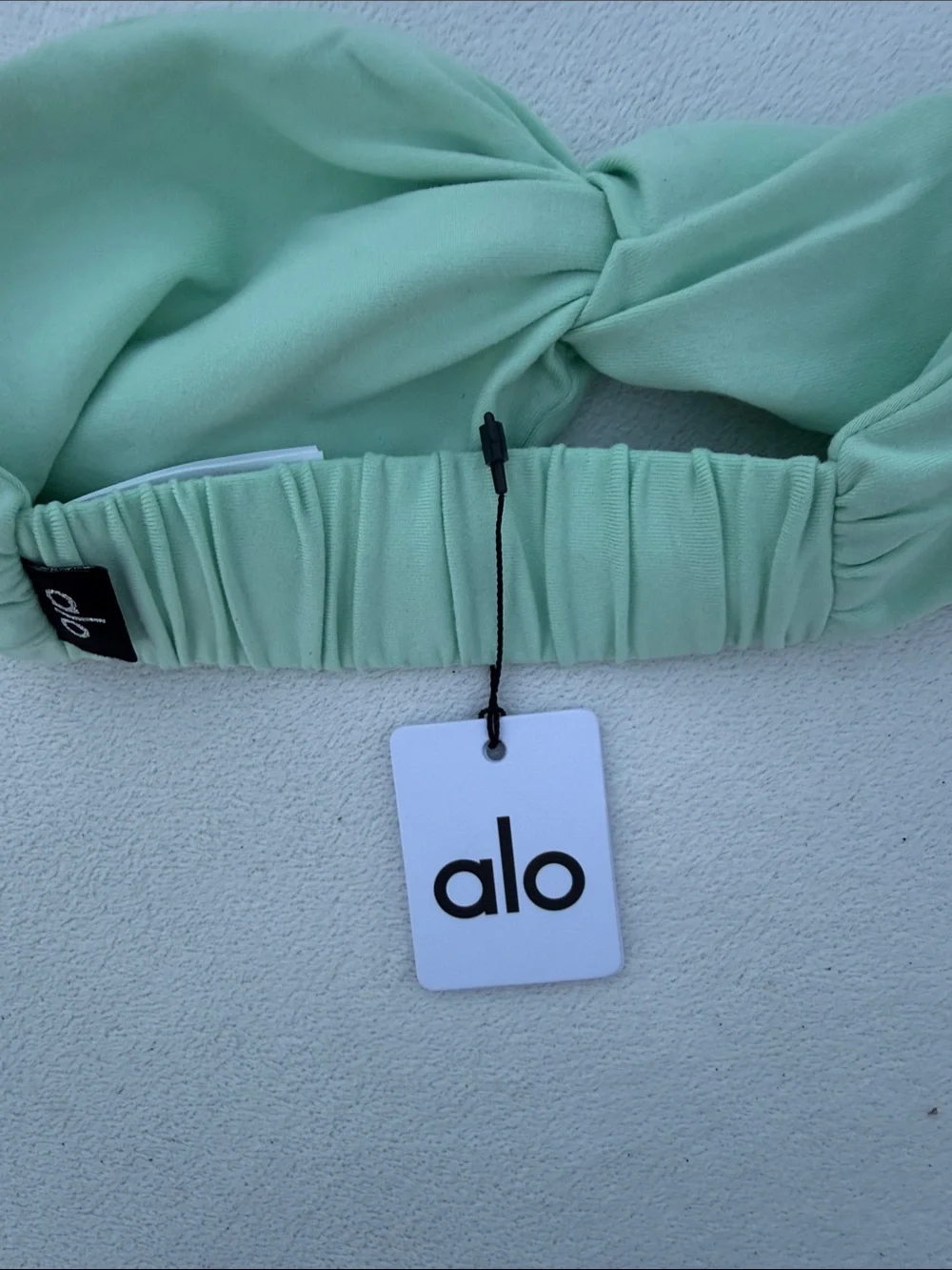 ALO Yoga lightweight mint